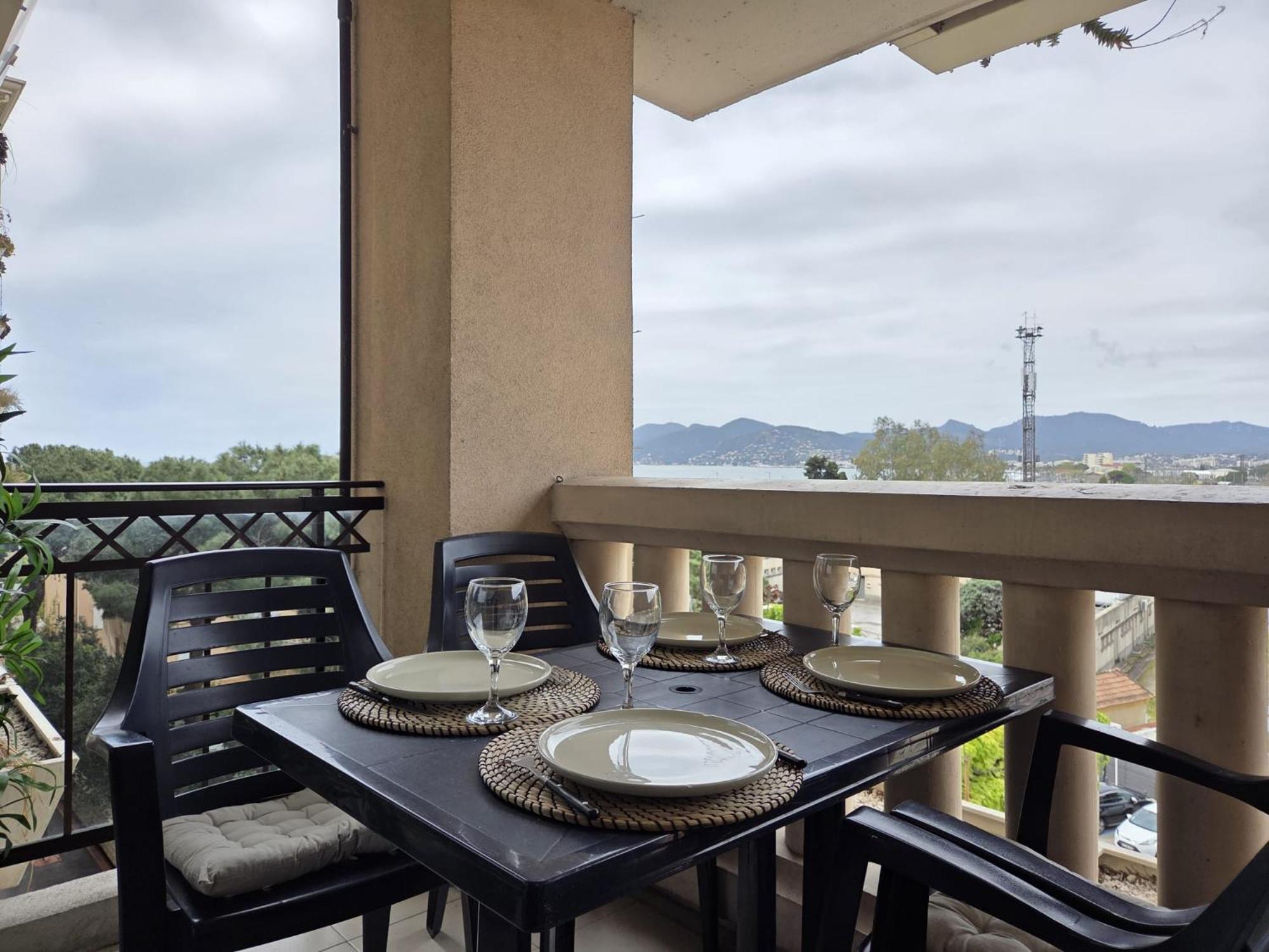Le 468 - Balcon Vue & Piscine Cannes
